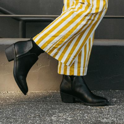 Rocket dog 2025 ankle boots sale