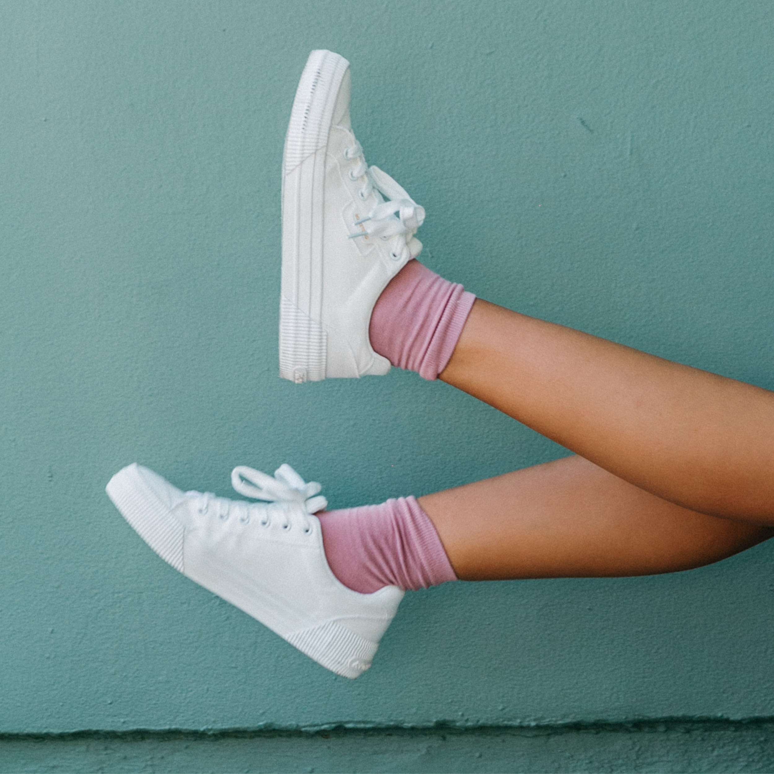 Who said white has to be plain? Welcome to our White Sneakers Collection where style meets comfort.