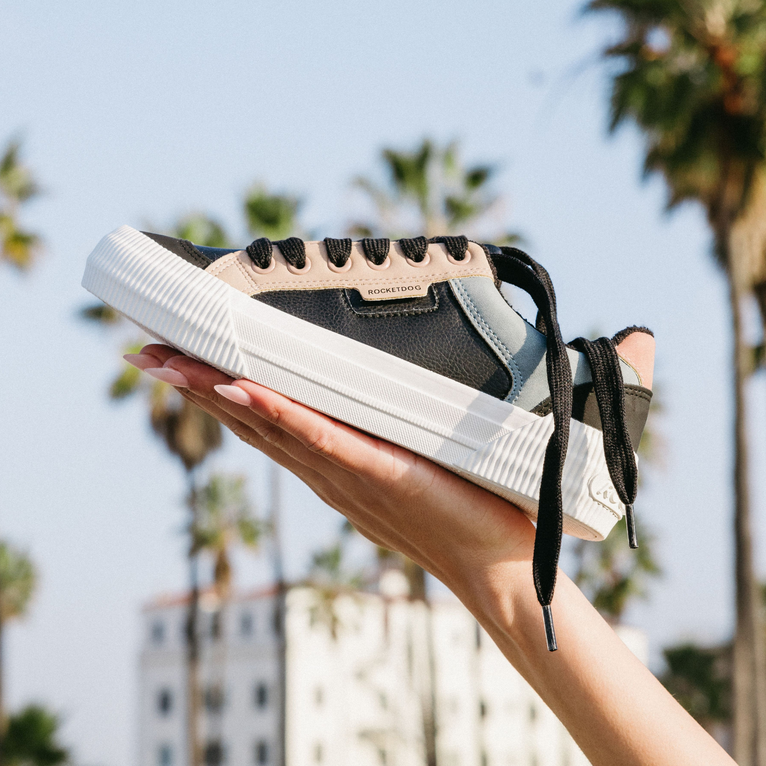 Women's color block sneaker, playful and comfortable – Rocket Dog Cheery