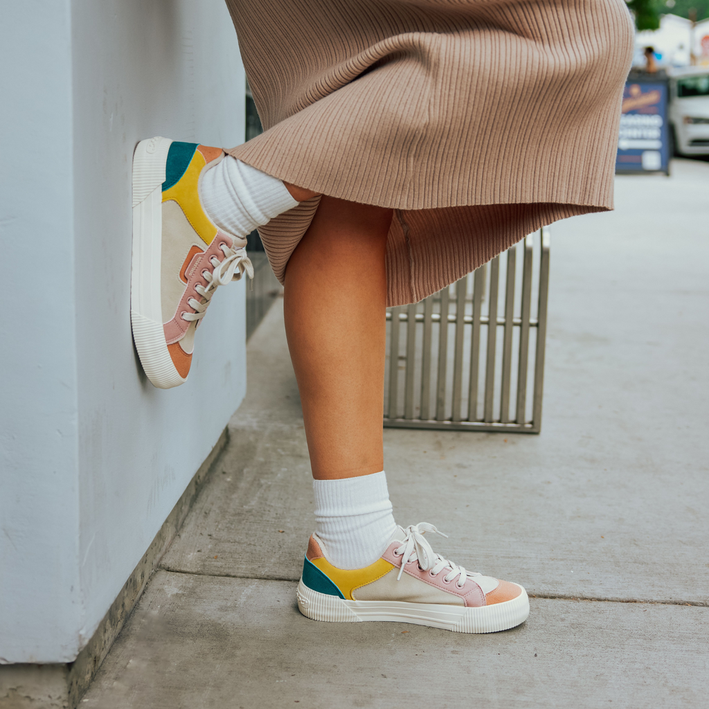 Women's color block sneaker, playful and comfortable – Rocket Dog Cheery