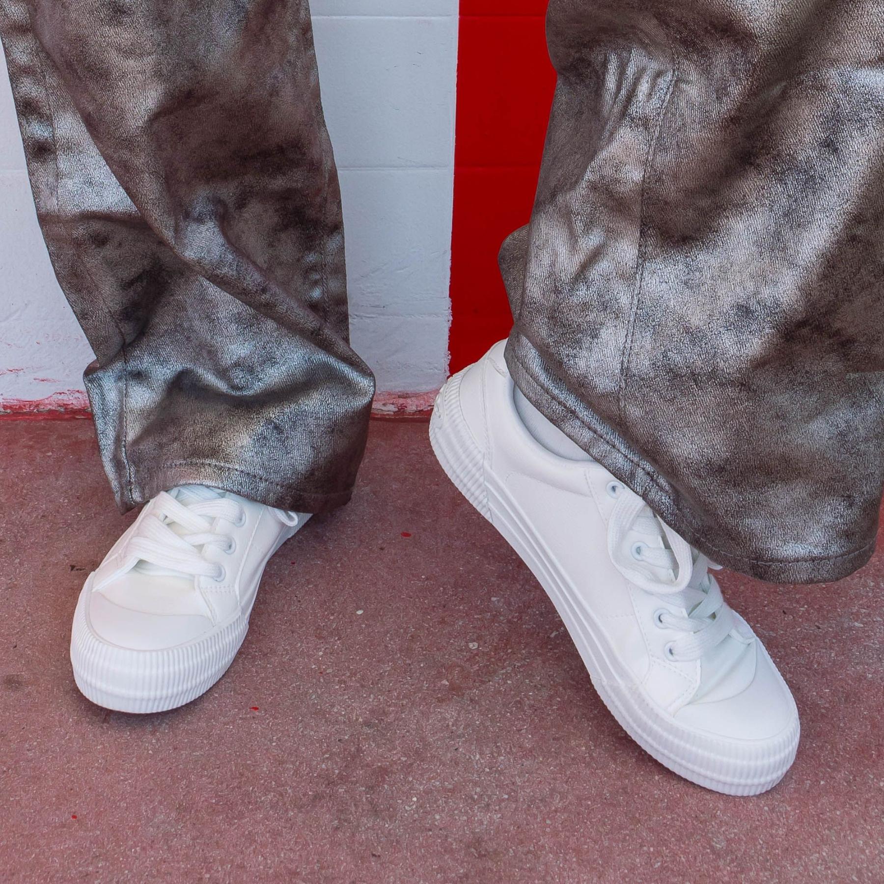 Rocket Dog Cheery white sport sneaker, women's playful shoe