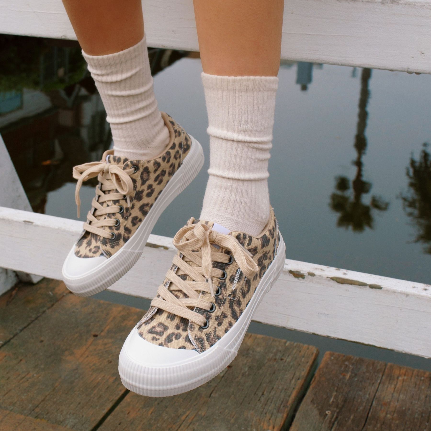 Women's leopard sneaker, playful and comfortable – Rocket Dog Cheery