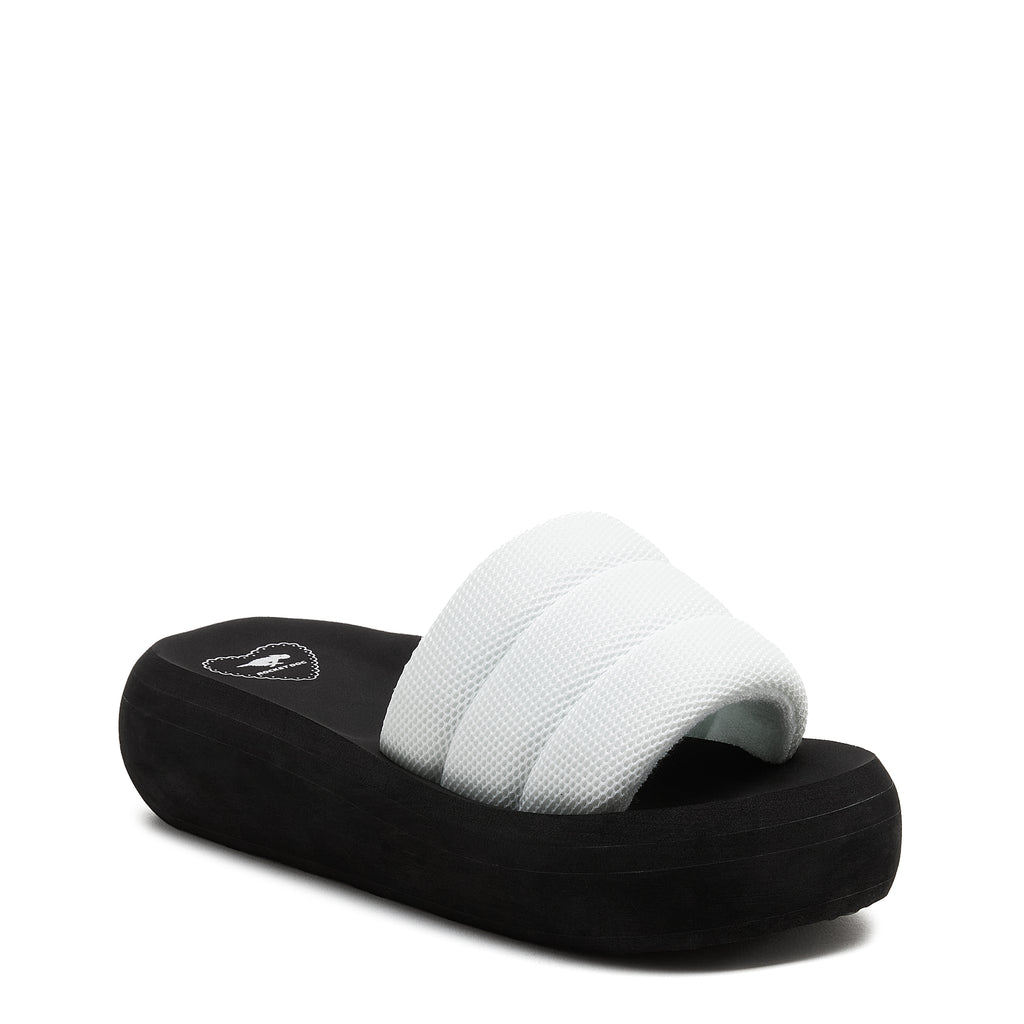Women's white sandal, everyday and comfortable – Rocket Dog Splash