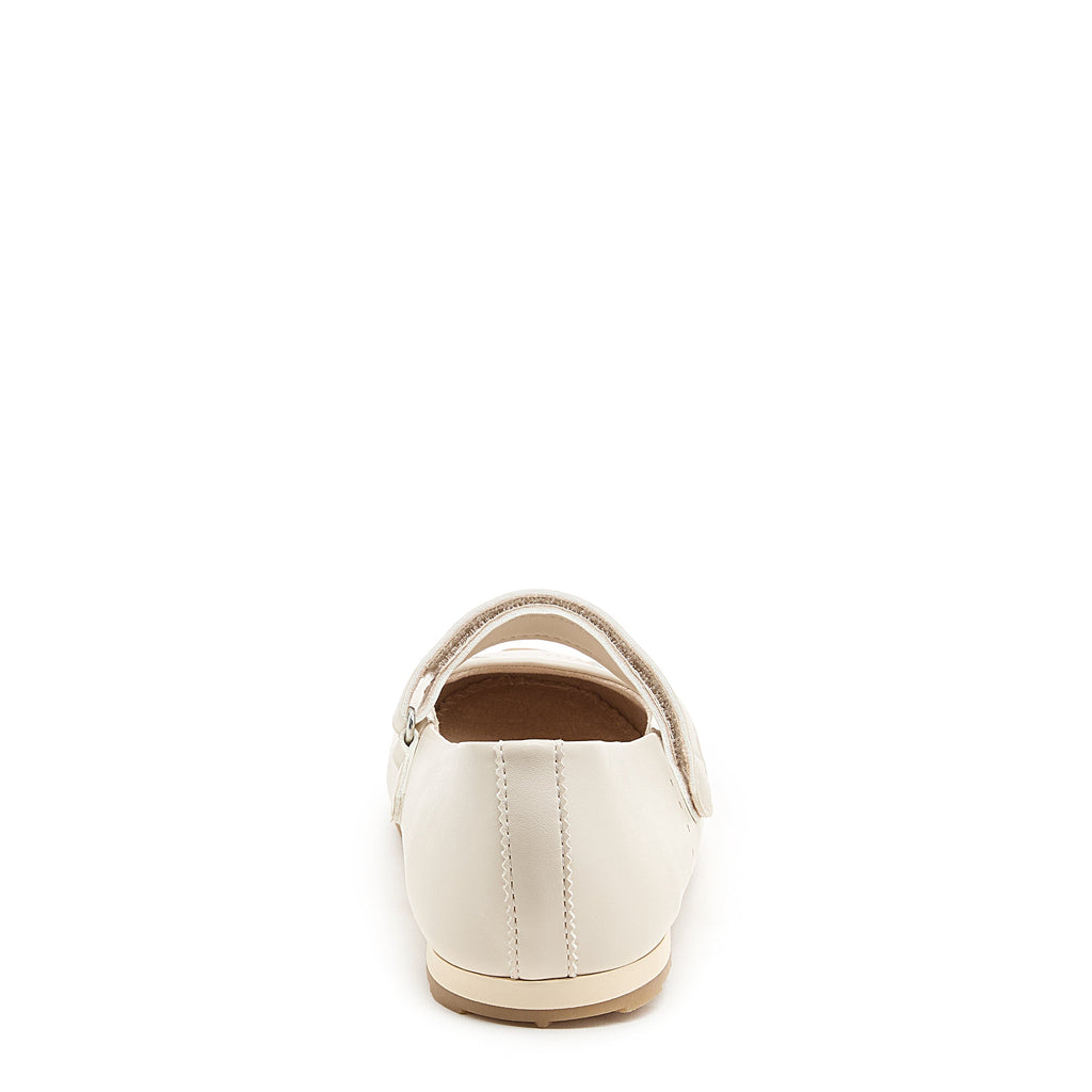 Women's everyday white flat, easy everyday wear – Rocket Dog Dally