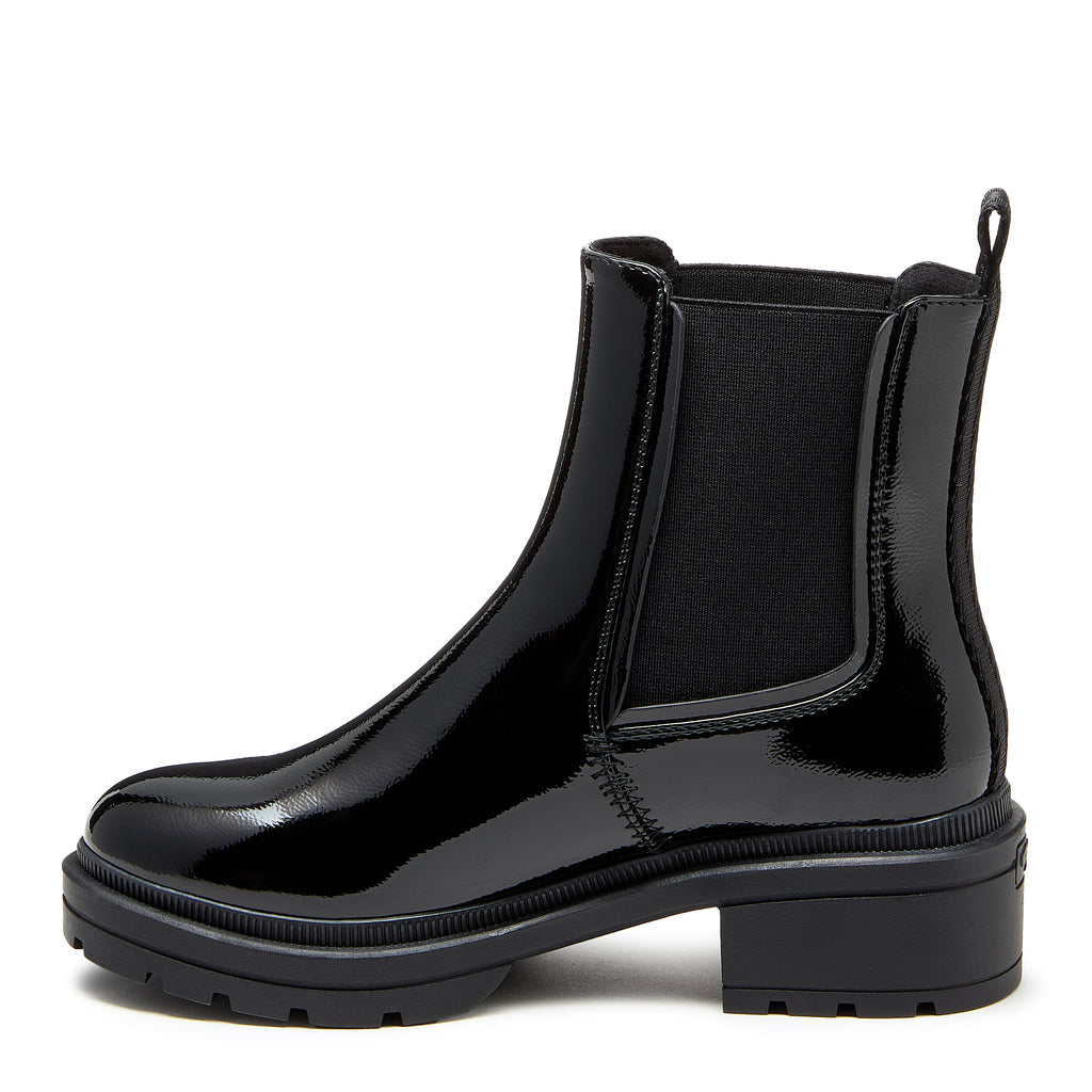 Black patent chelsea boot with cushioned footbed, women's everyday style – Rocket Dog Iggie