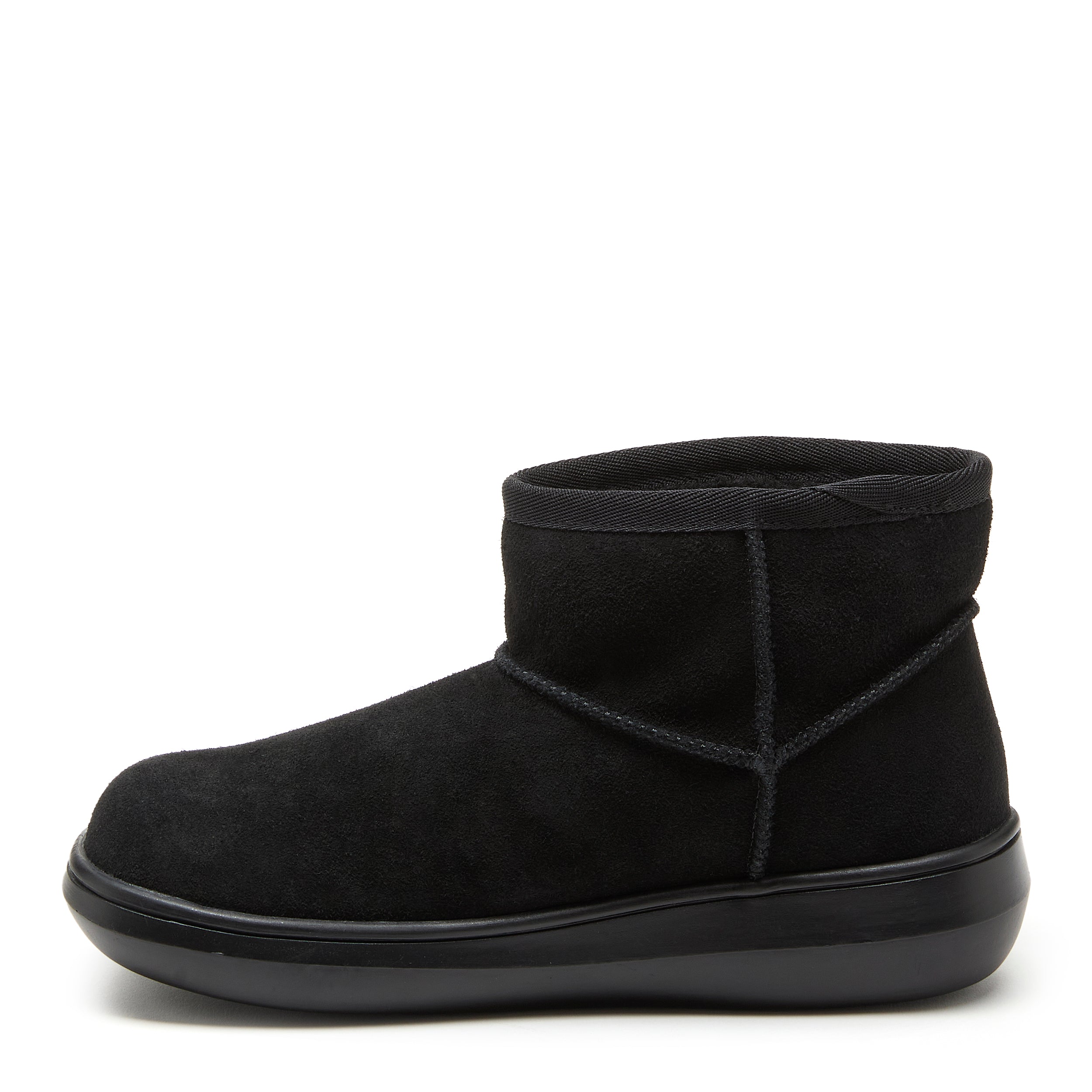 Black boot with cushioned footbed, women's everyday style – Rocket Dog Sugar