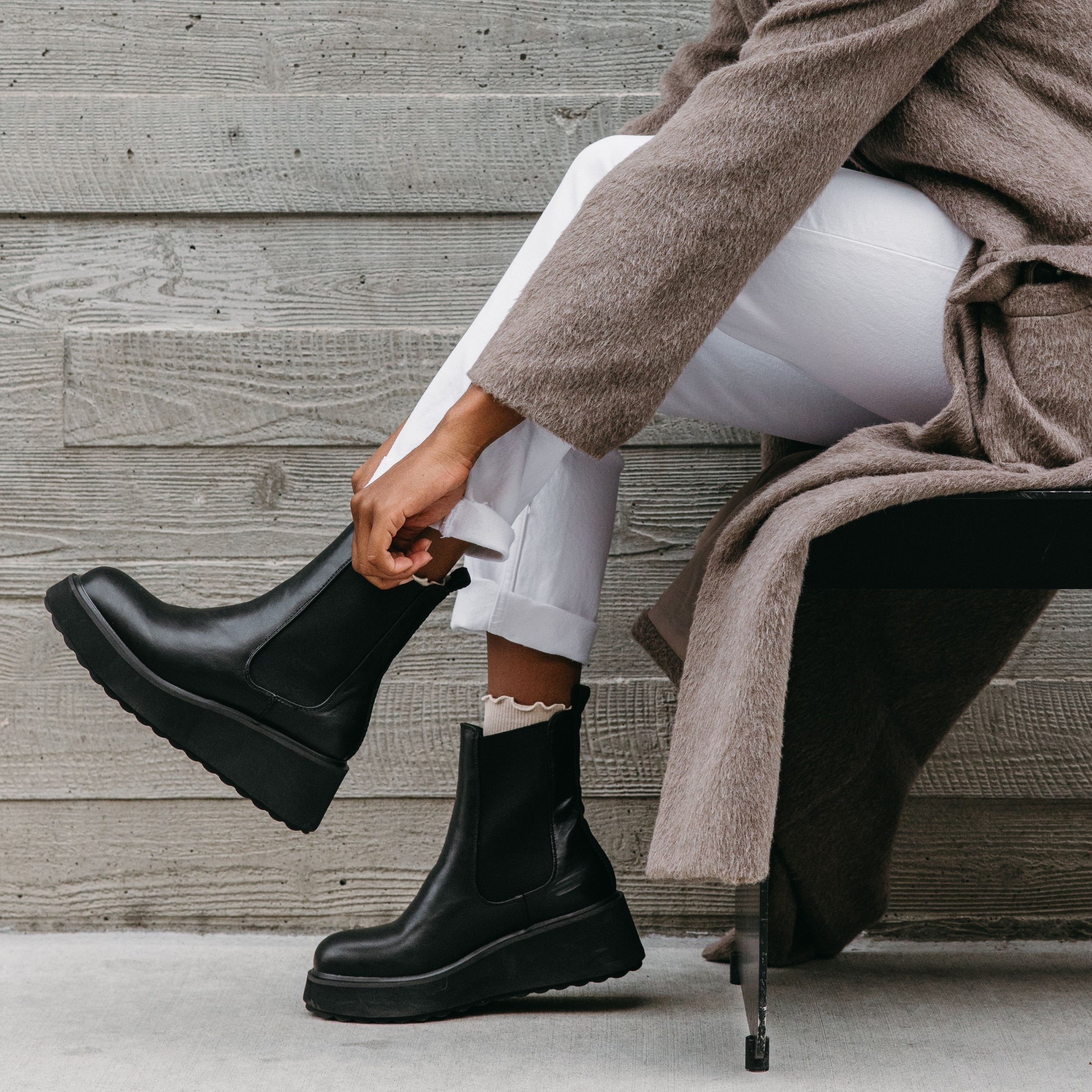 Rocket Dog® Heyday All Black Platform Chelsea Boot