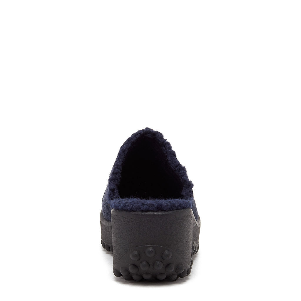 Rocket Dog Fran women's navy suede clog, cozy slip-on