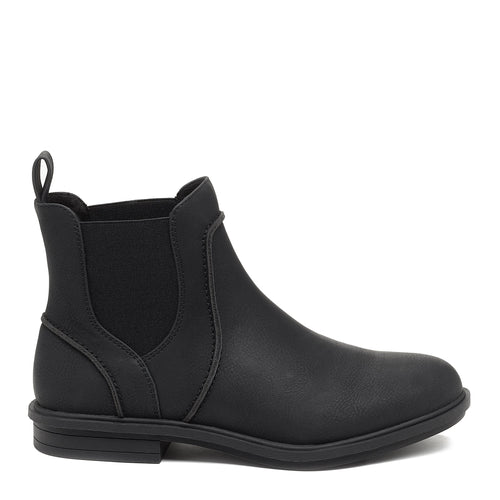 Gilly Black Chelsea Boot